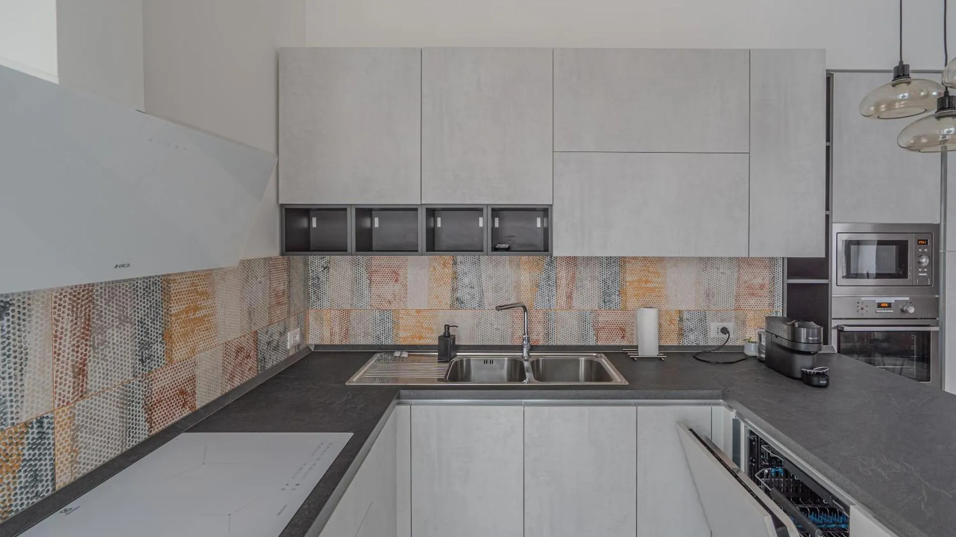Suite In Centro Bergamo Bgy 0*,